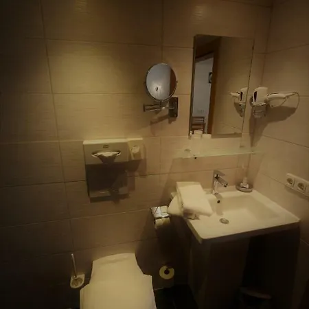 Laerchenhof Apartment *